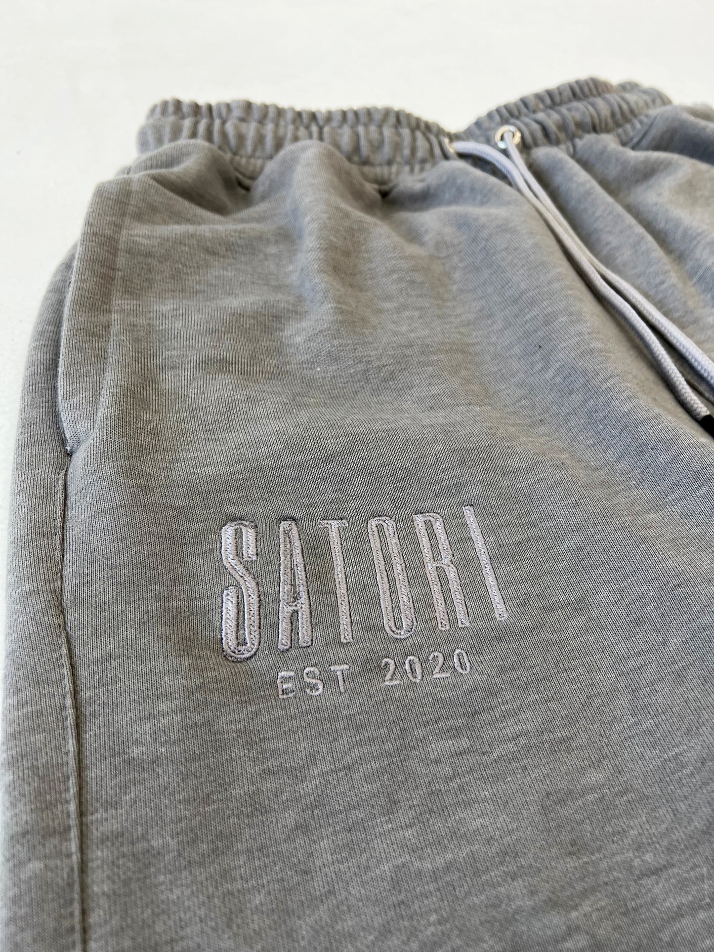 
                  
                    GRAY SATORI SWEATPANTS
                  
                